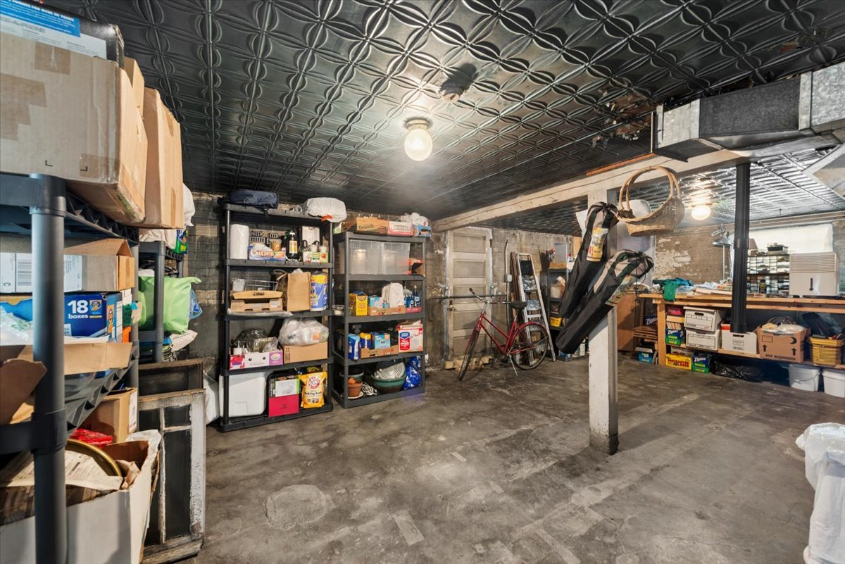5058 W Barry Avenue Property Photo 27