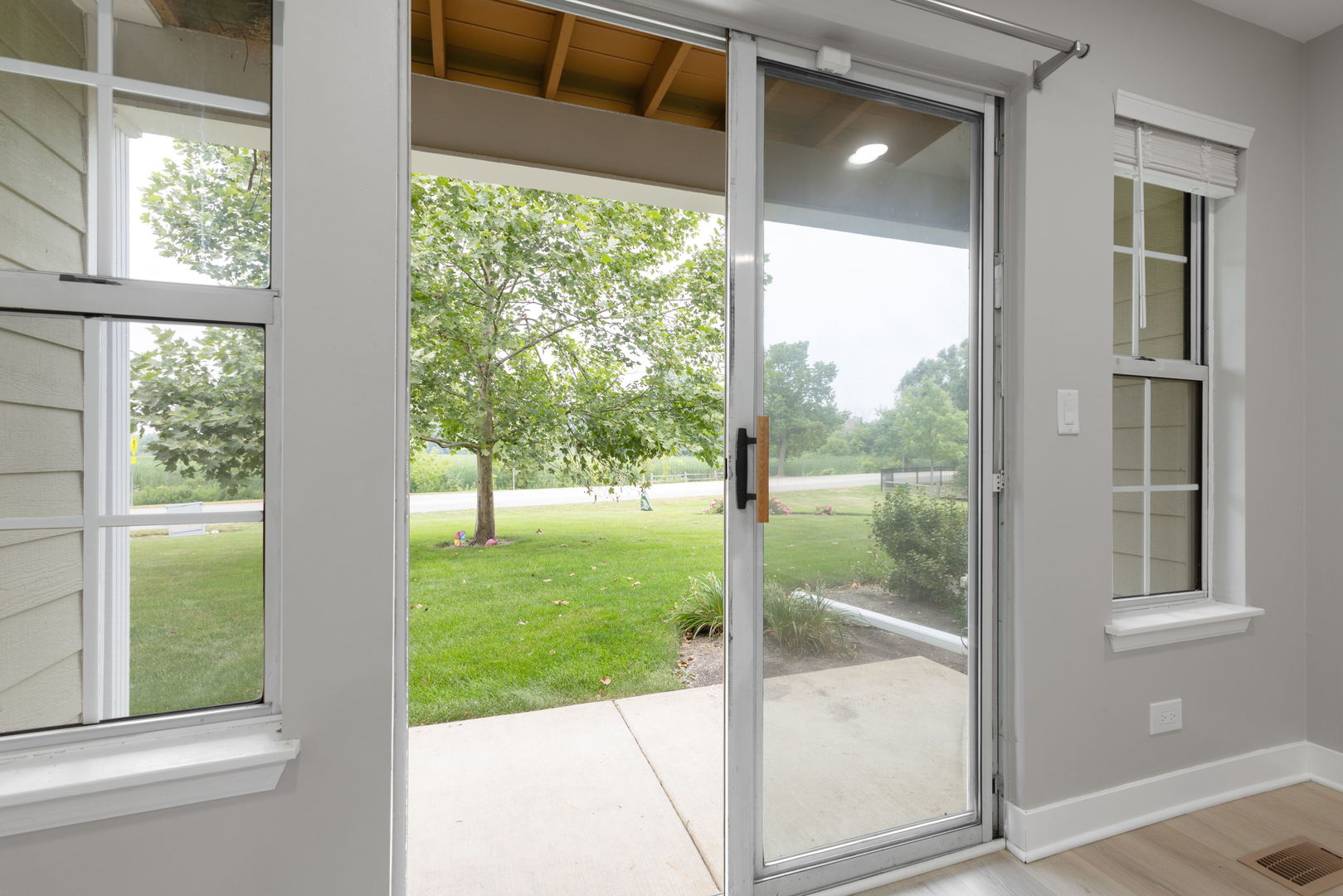 12709672 Property Photo 23