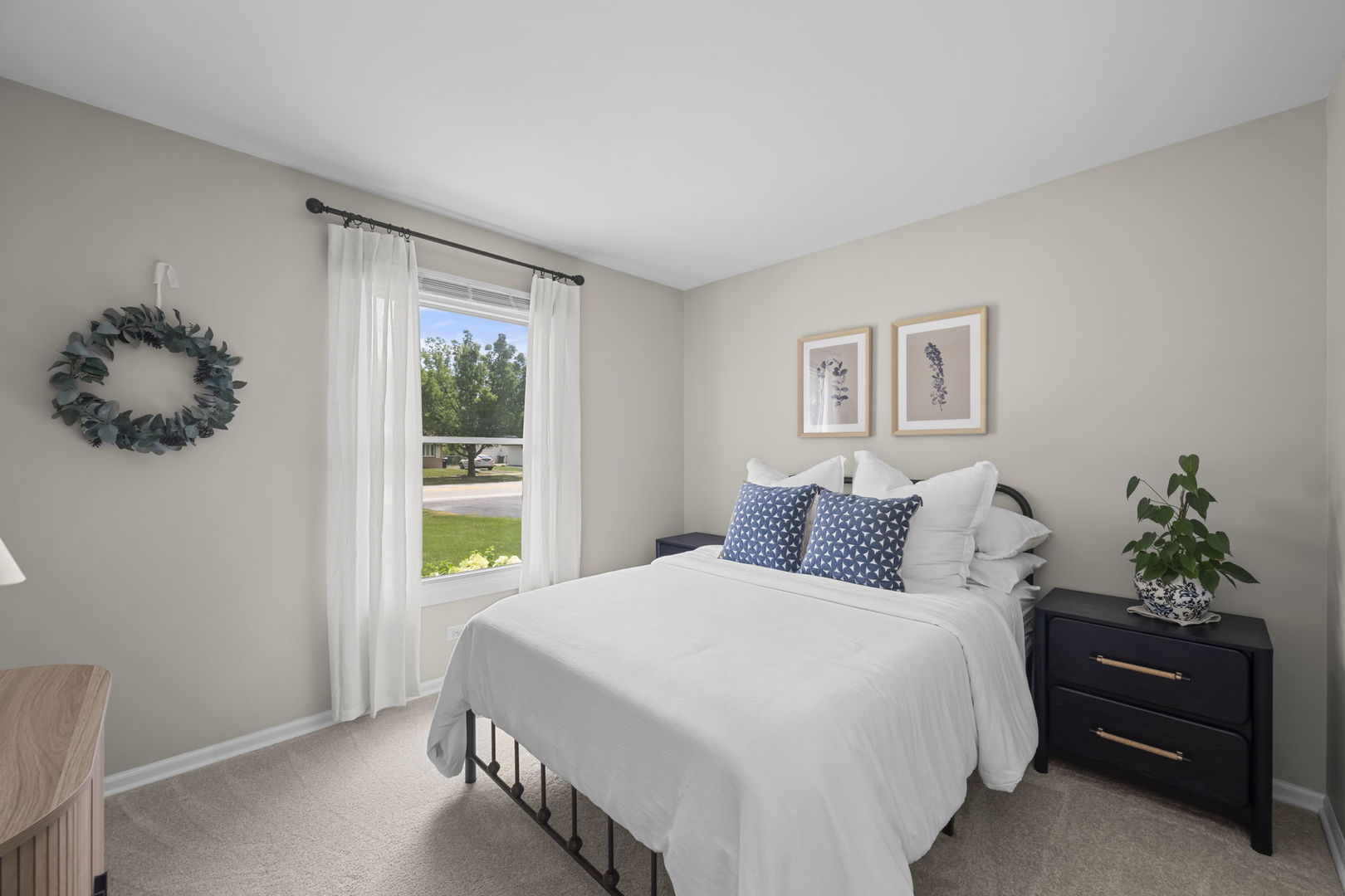 410 S Wilke Road Property Photo 14