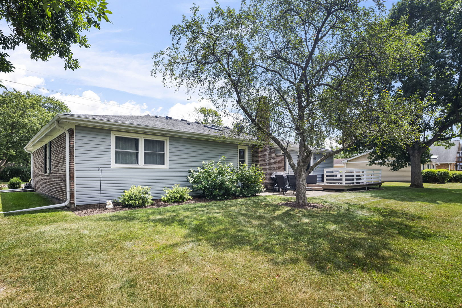 410 S Wilke Road Property Photo 18