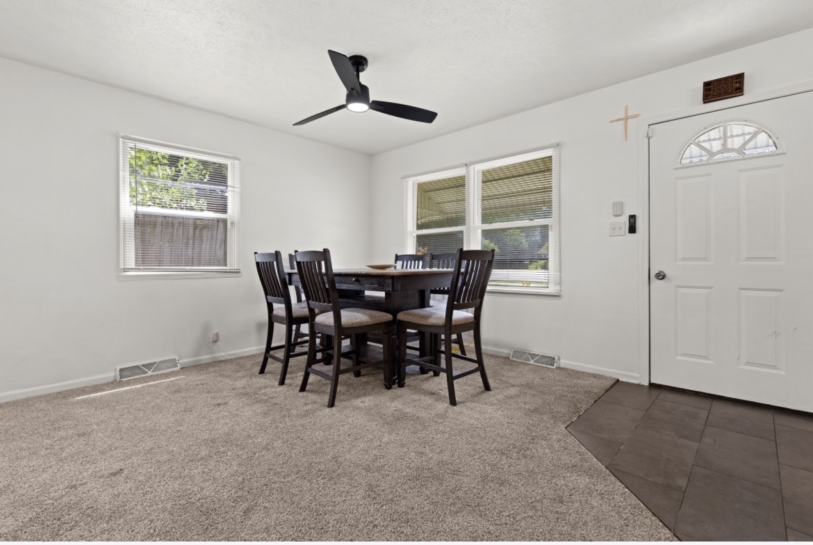 2117 N Alpine Road Property Photo 4