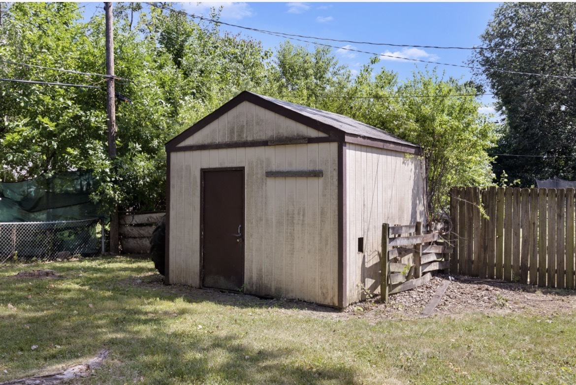 2117 N Alpine Road Property Photo 14