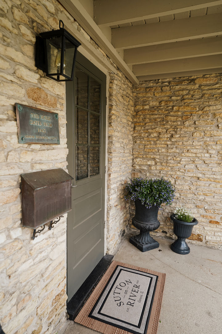 118 S River Lane Property Photo 3