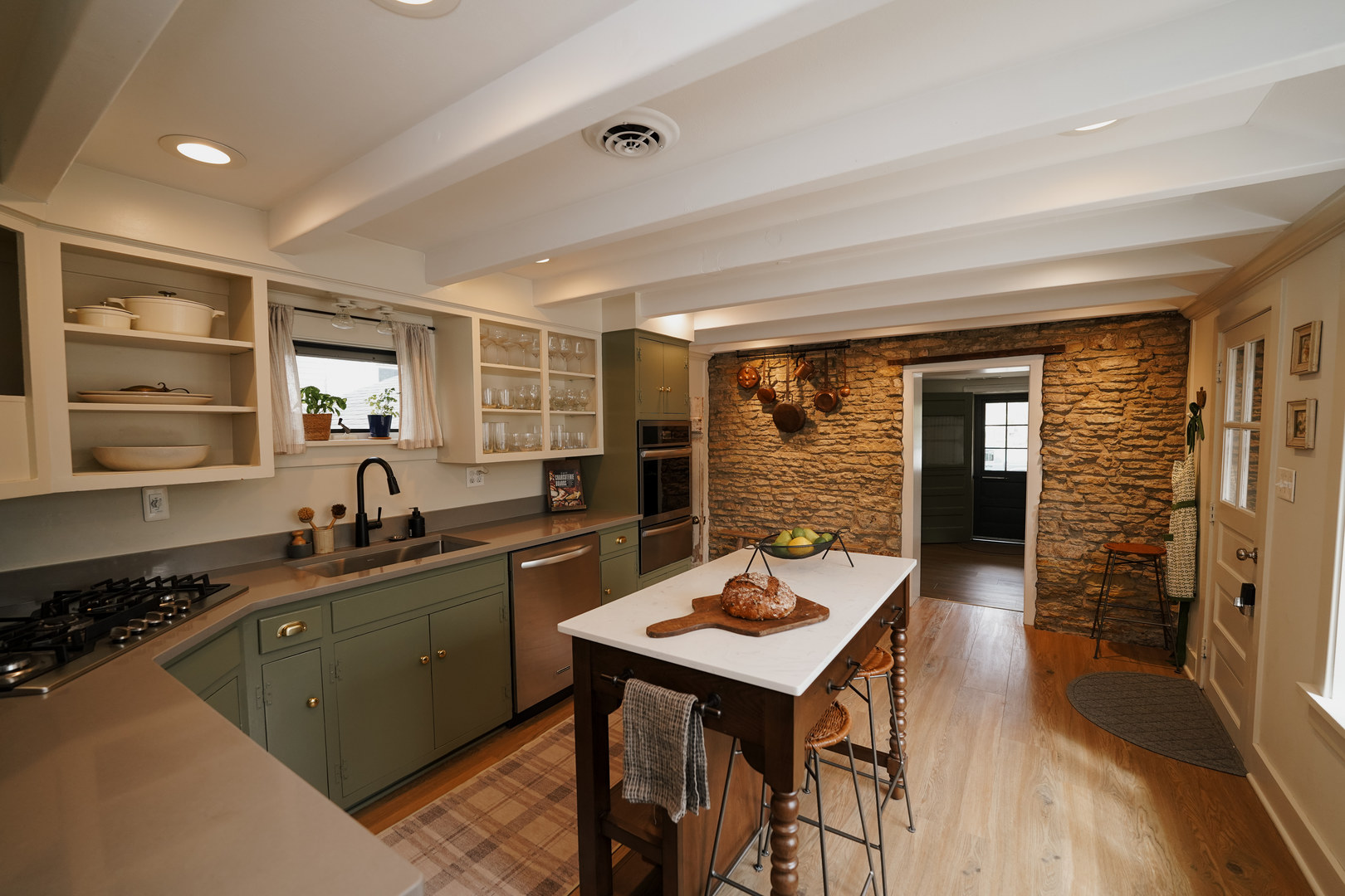 118 S River Lane Property Photo 8