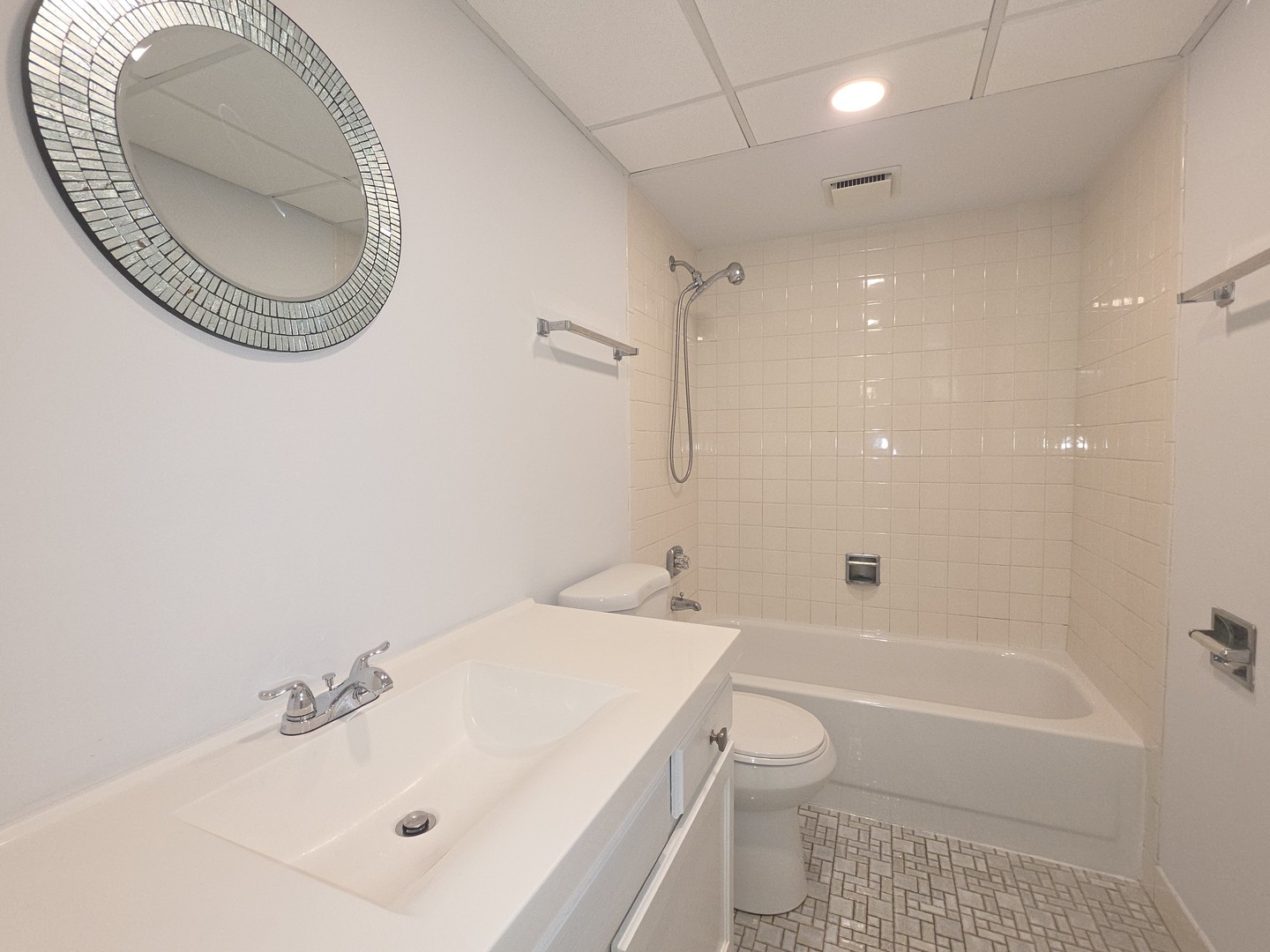 350 Plum Creek Drive 406 Property Photo 9