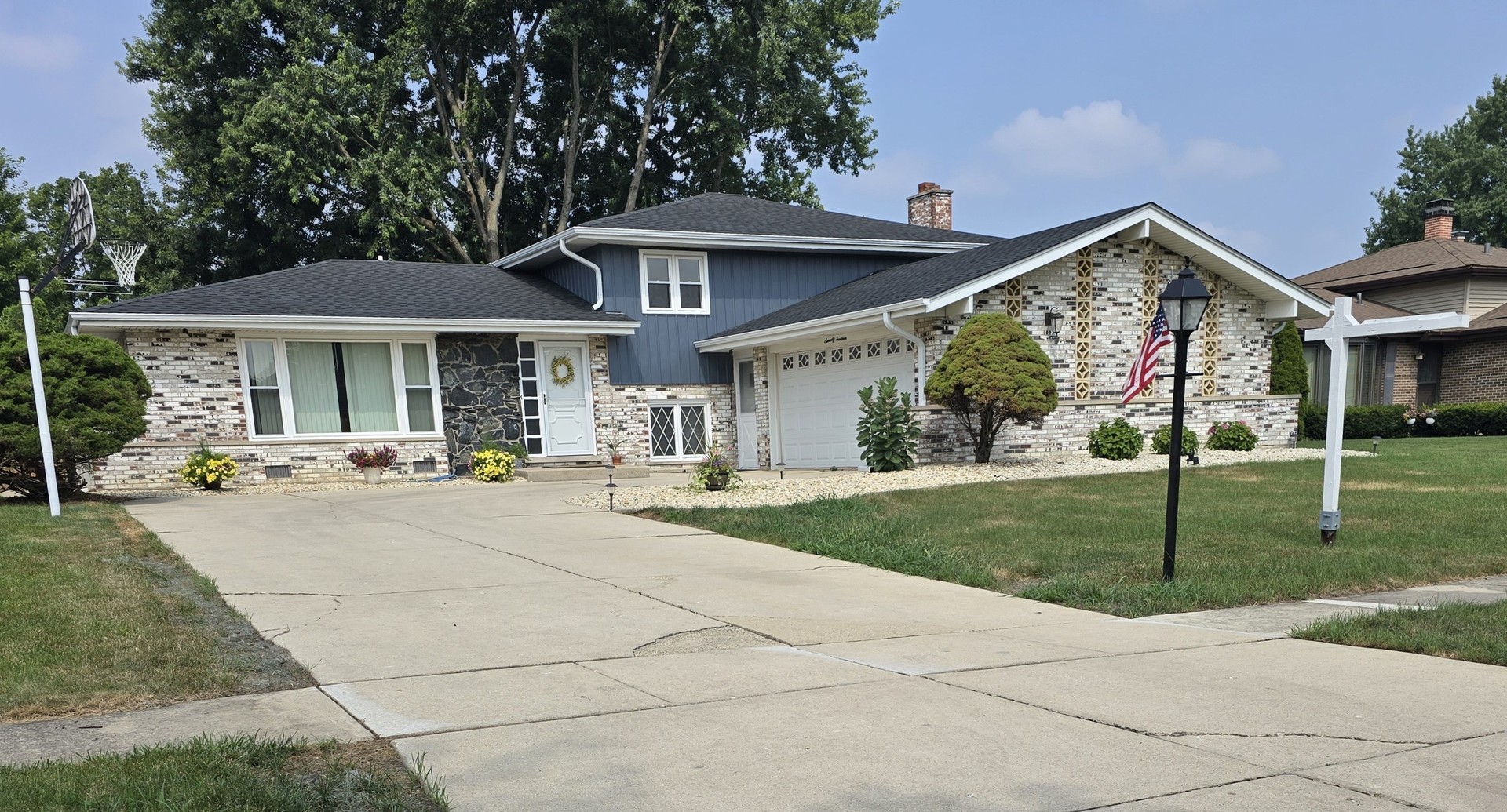 7014 Wilcox Avenue Property Photo 1