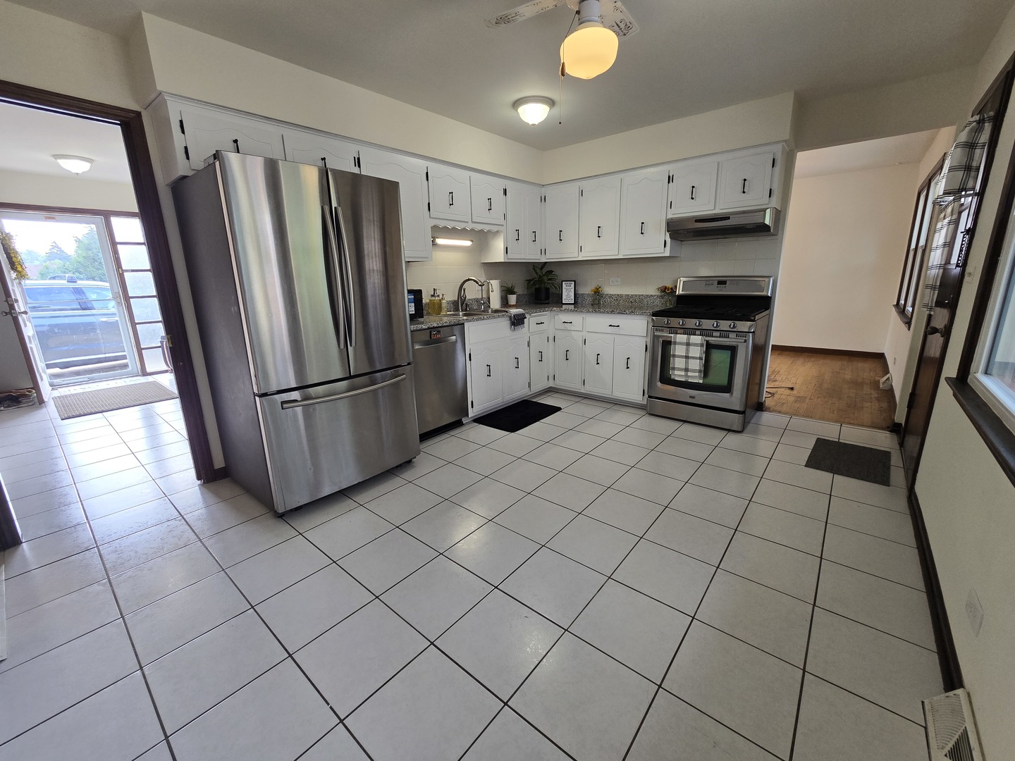 7014 Wilcox Avenue Property Photo 15