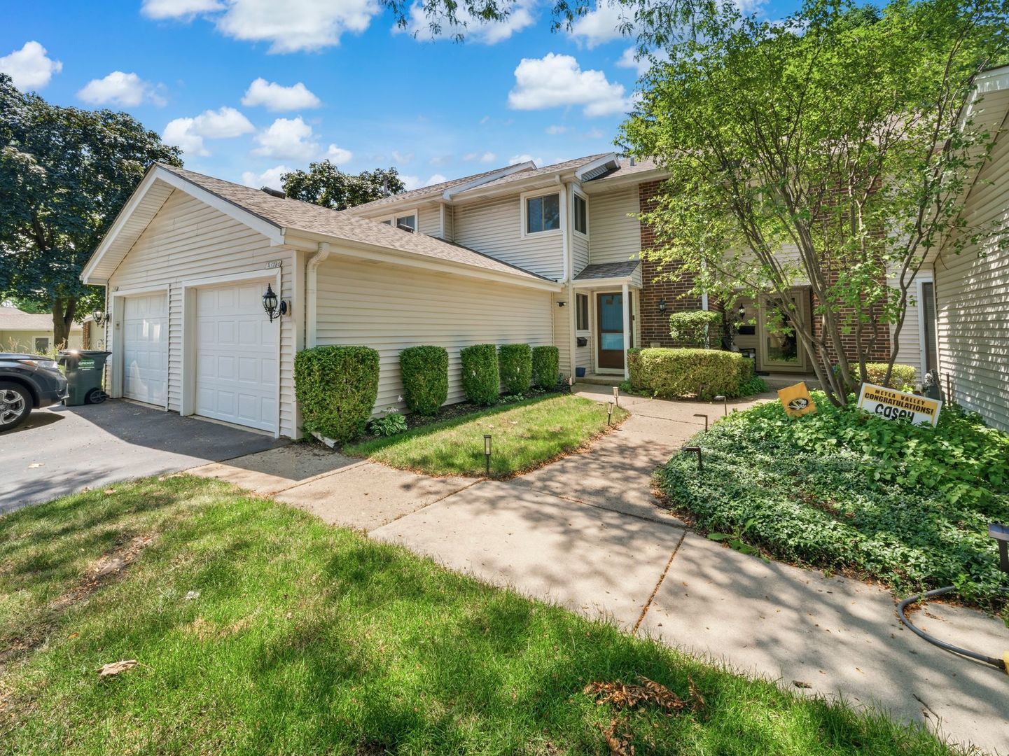 4S780 Pinehurst Drive Property Photo 1