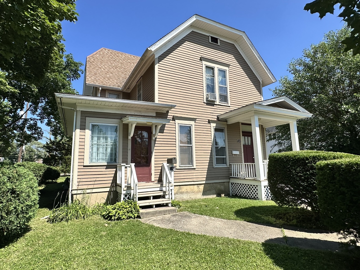 419-421 N Spring Street Property Photo 1