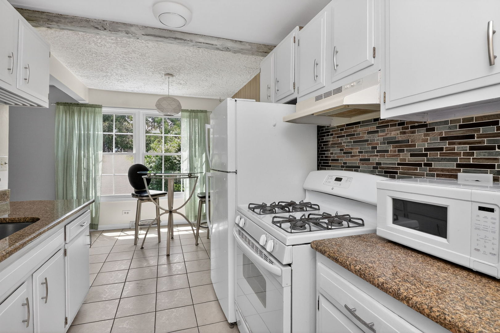 419 Sidney Avenue C Property Photo 9