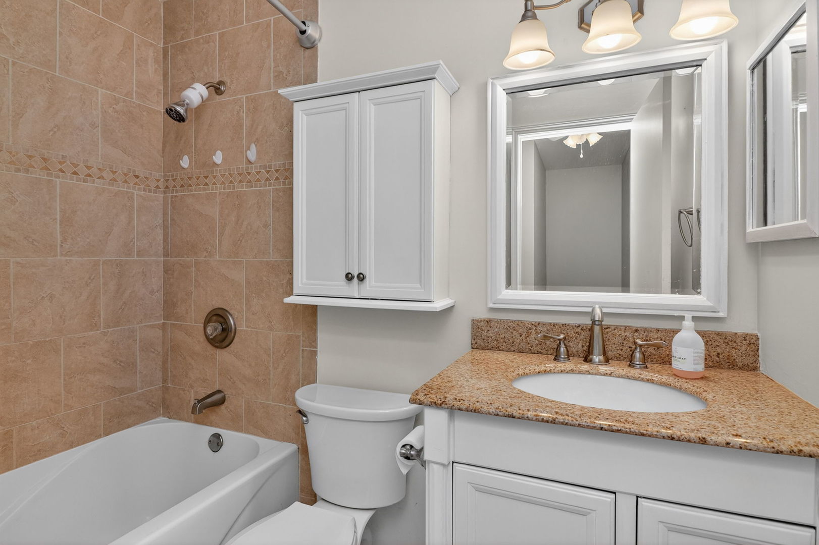 419 Sidney Avenue C Property Photo 12