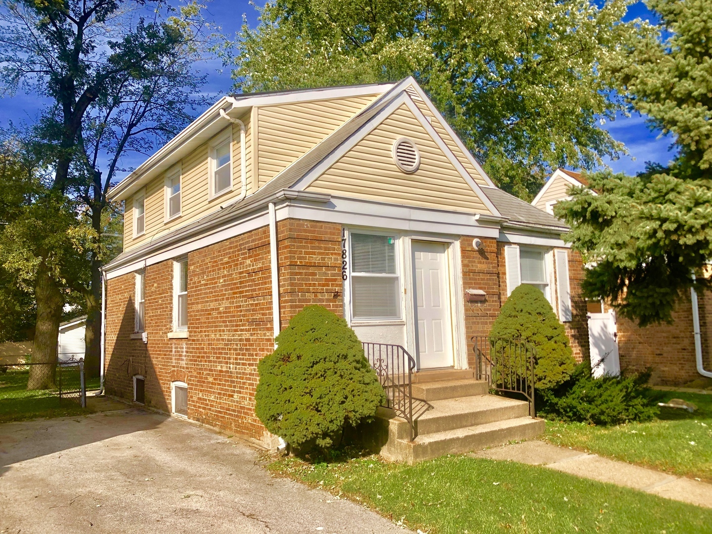 17826 SCHOOL Street Property Photo 1