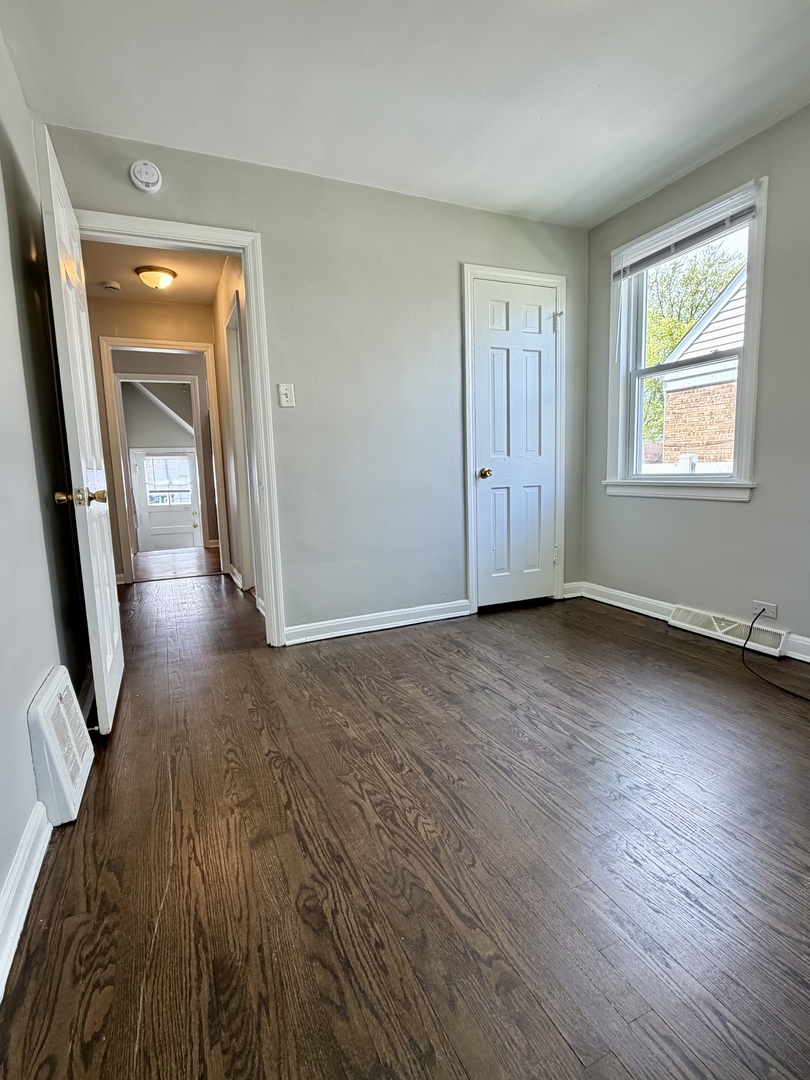 17826 School Street Property Photo 8