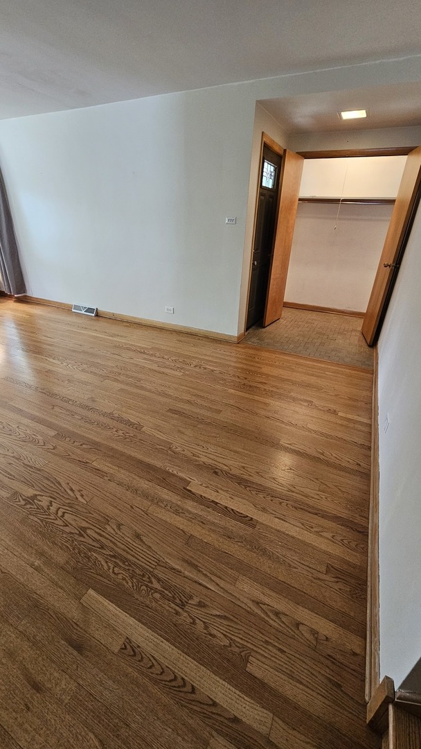 1614 Forest Road Property Photo 7