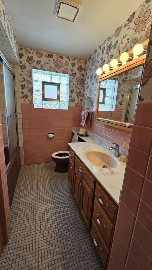1614 Forest Road Property Photo 40