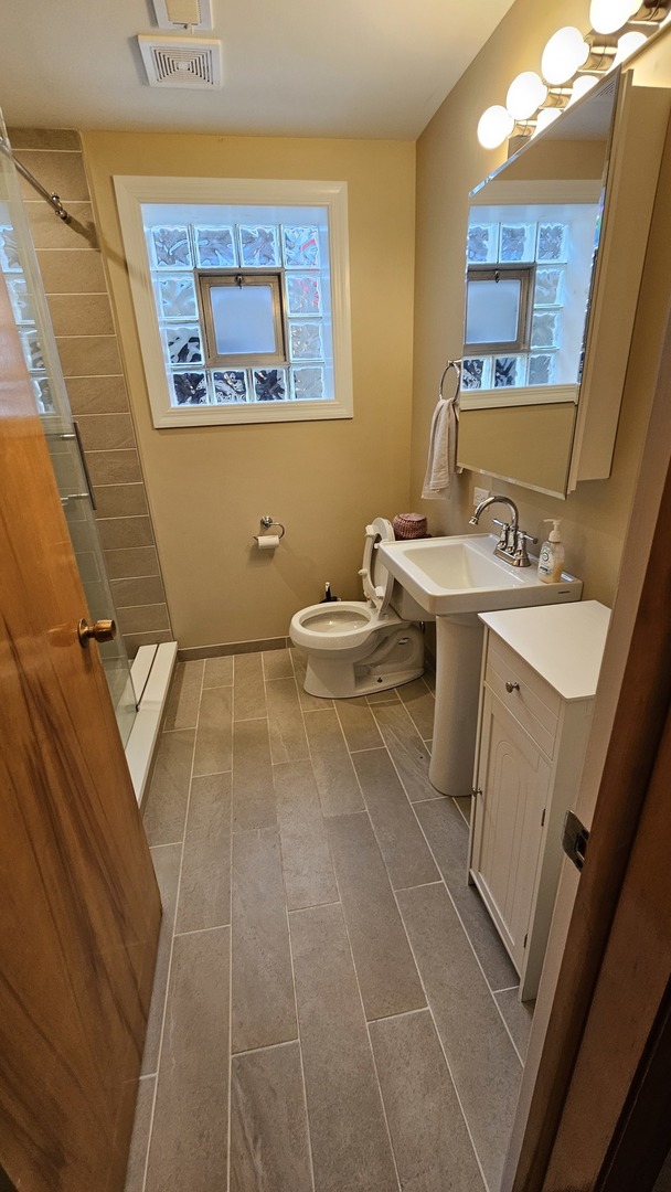 1614 Forest Road Property Photo 48