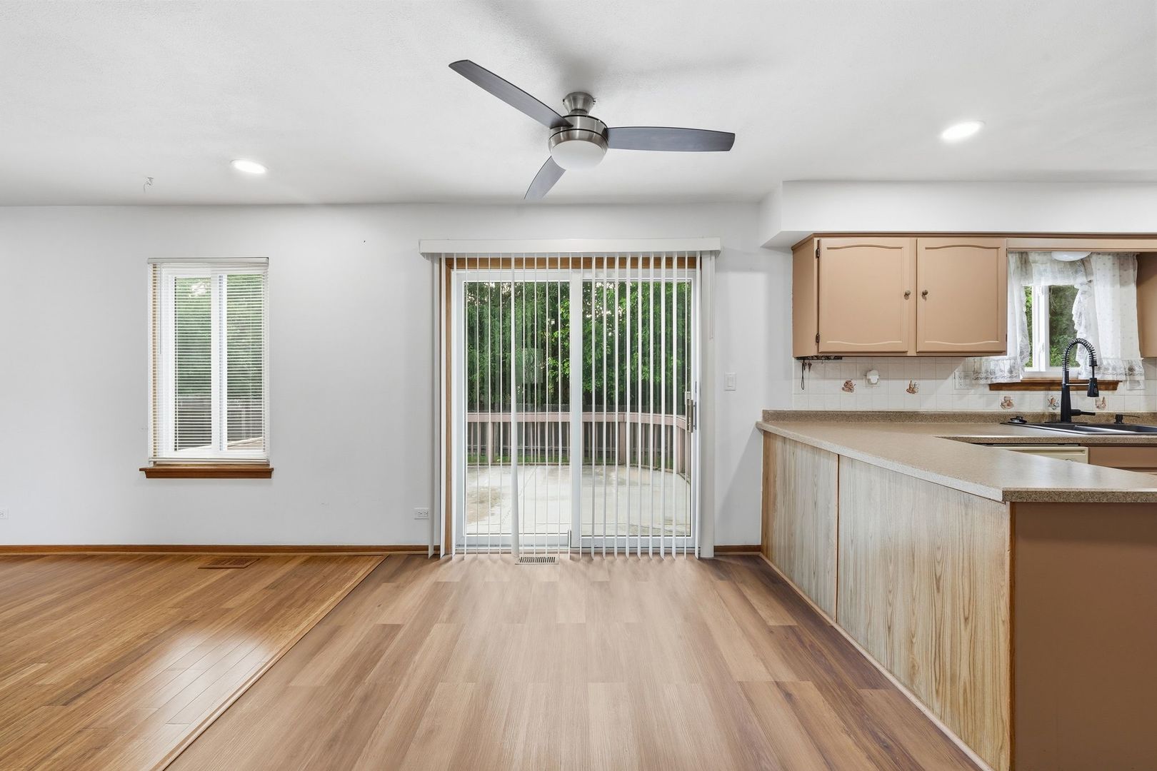12709761 Property Photo 8