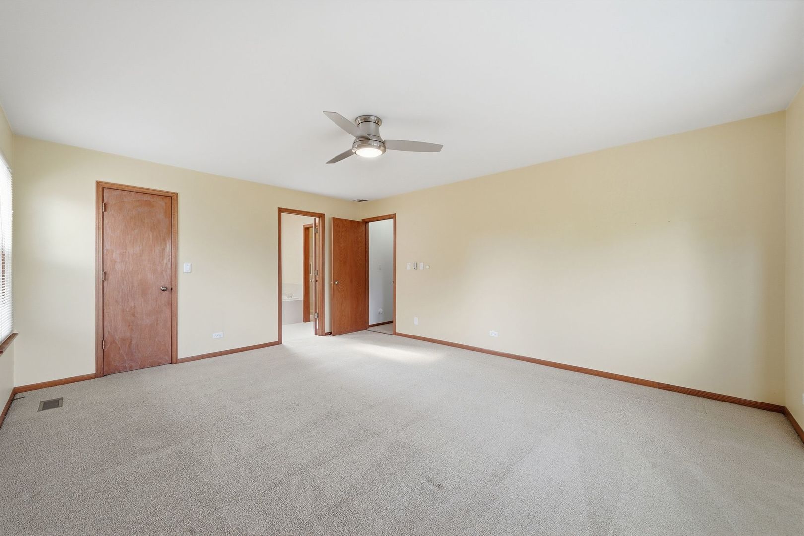 12709761 Property Photo 21