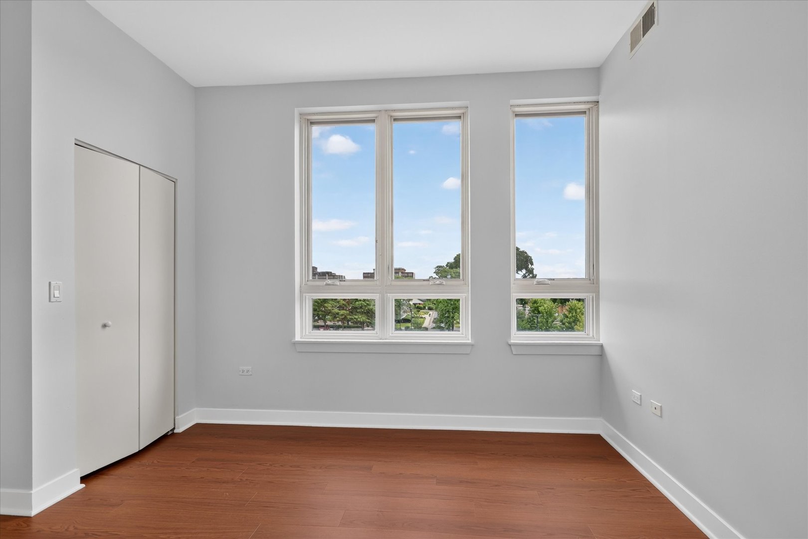 6000 N Cicero Avenue 302 Property Photo 16