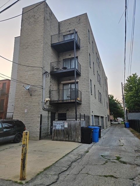 2113 W Gladys Avenue 2s Property Photo 4