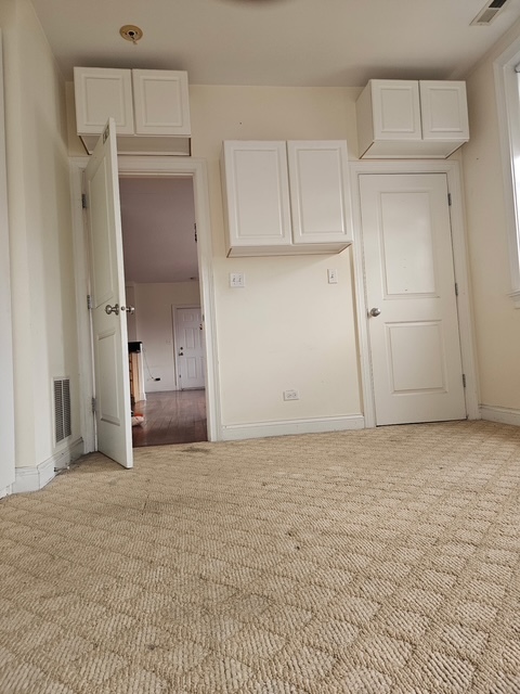 2113 W Gladys Avenue 2s Property Photo 12