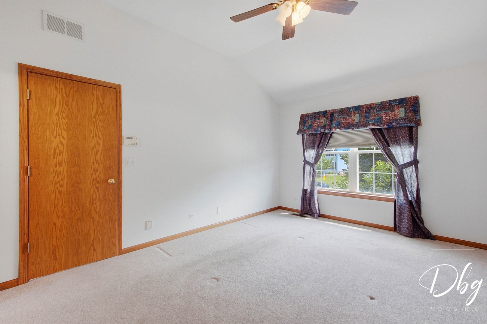 566 W Wildspring Road Property Photo 37