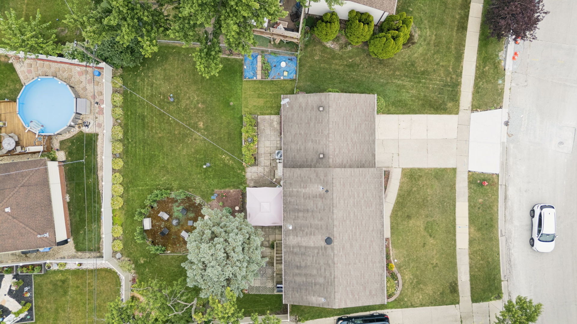 5700 Victoria Drive Property Photo 25