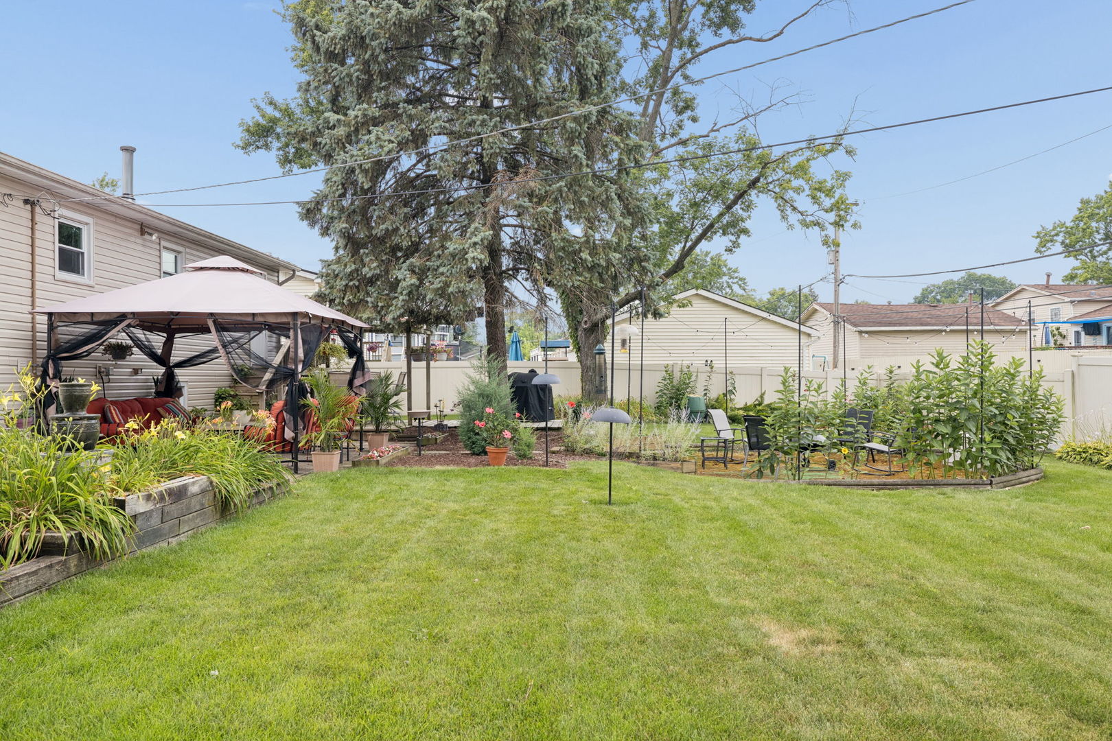 5700 Victoria Drive Property Photo 29