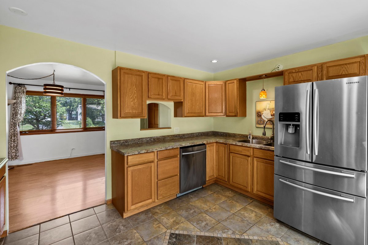 18595 W Pamela Place Property Photo 4