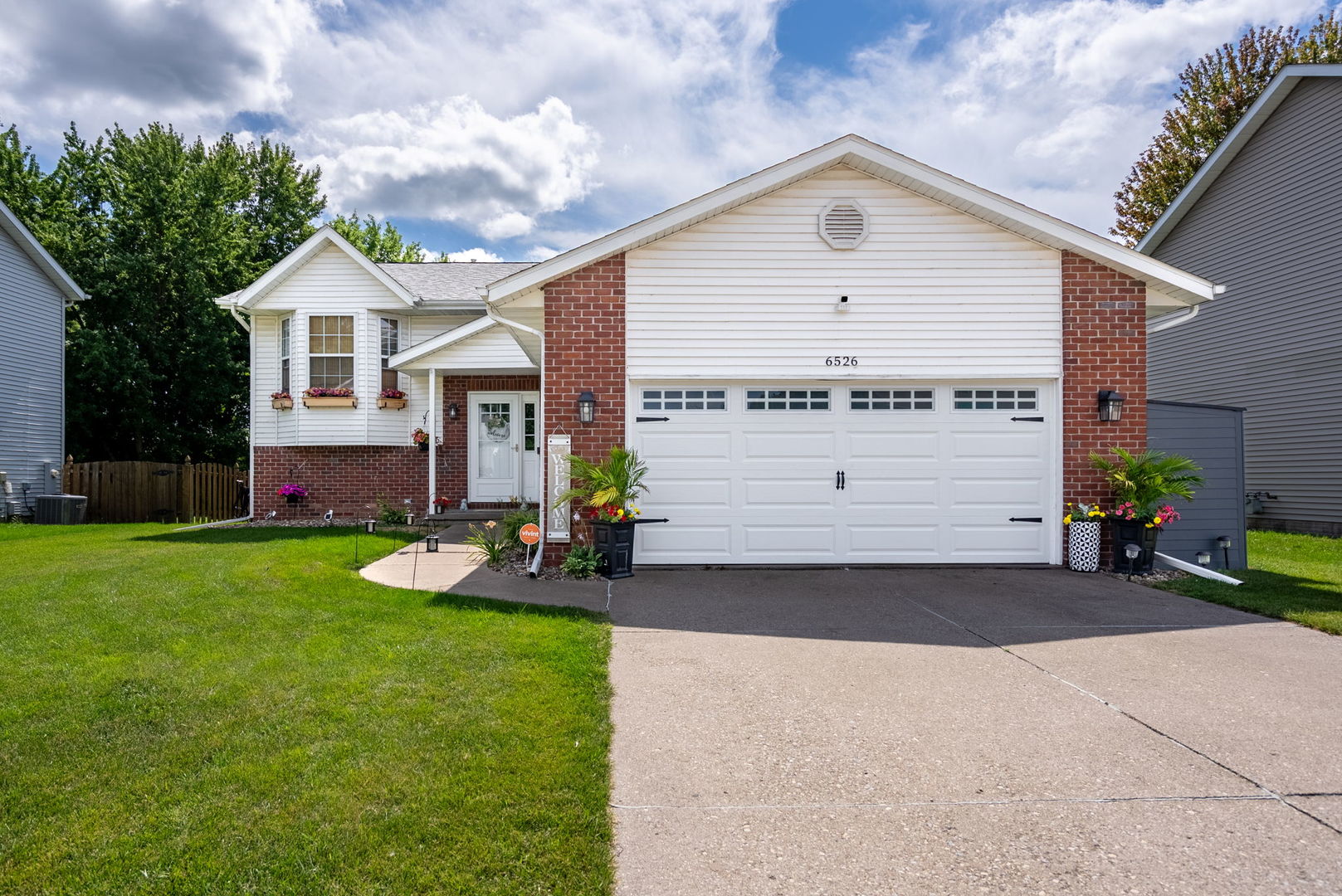 6526 Silvercreek Drive Property Photo 1