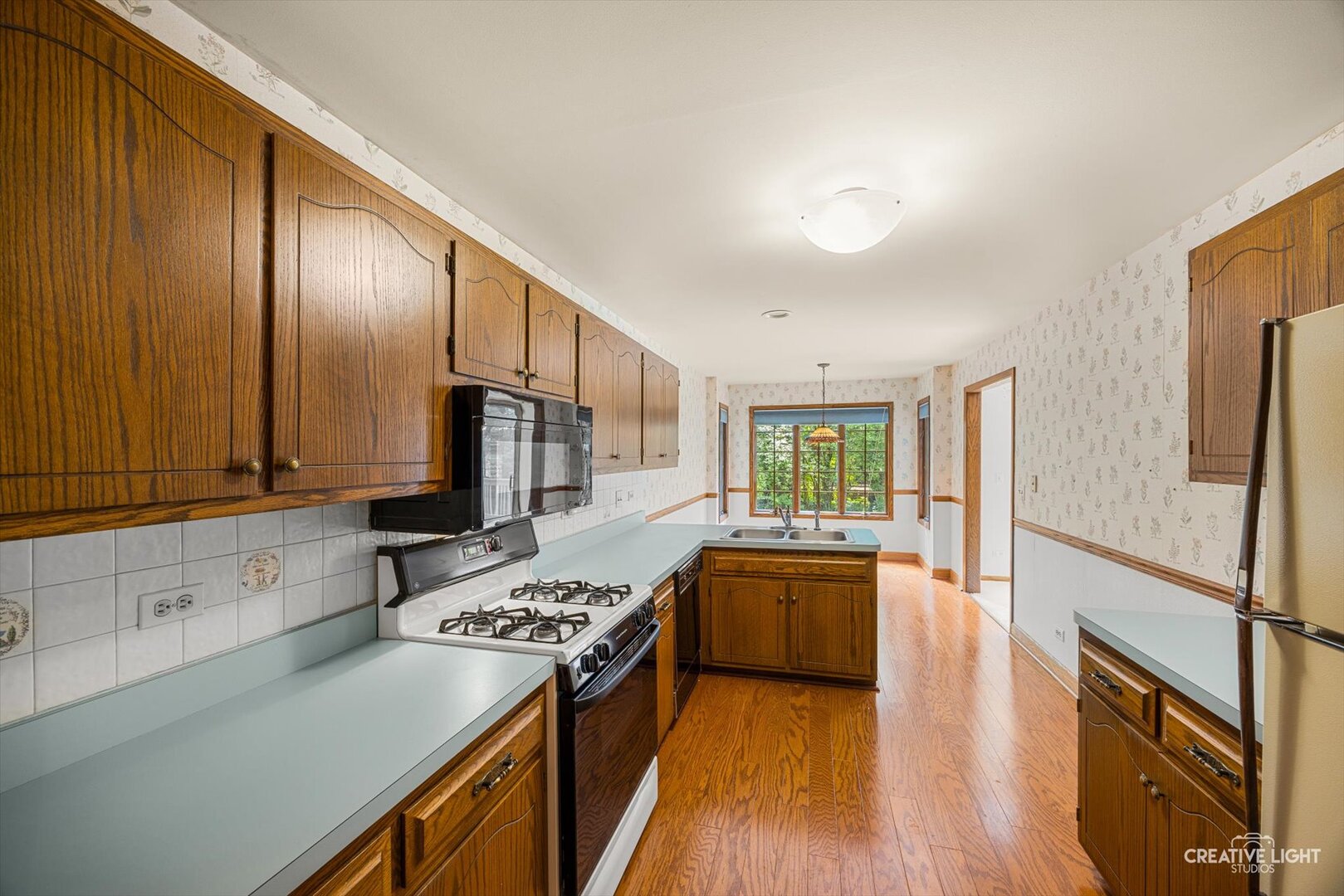 1109 Foxtail Court Property Photo 5