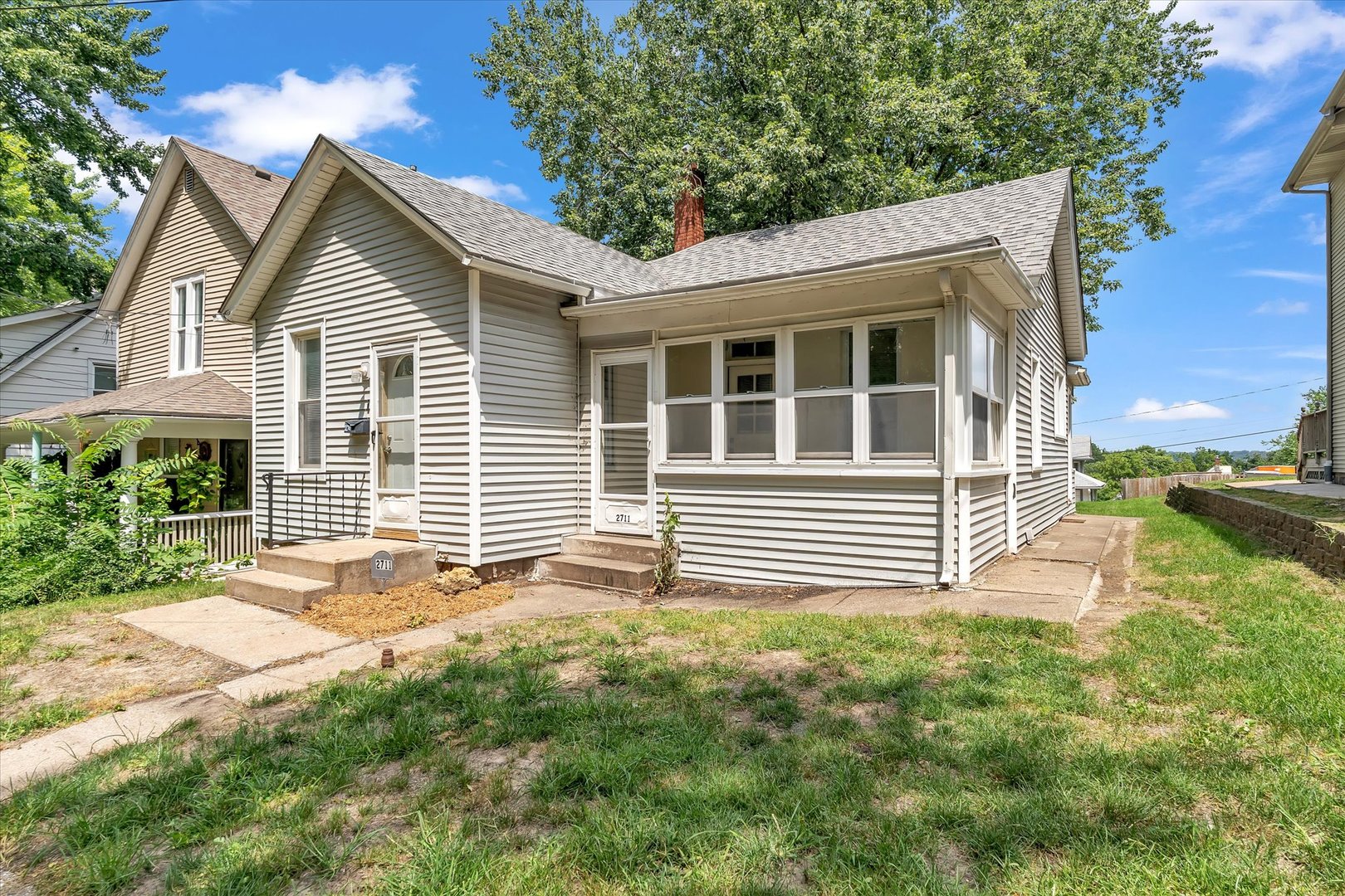 2711 9th Avenue Property Photo 2