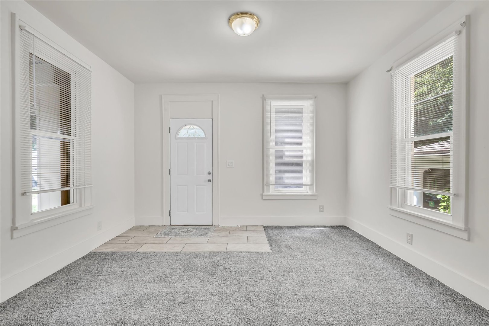 2711 9th Avenue Property Photo 4