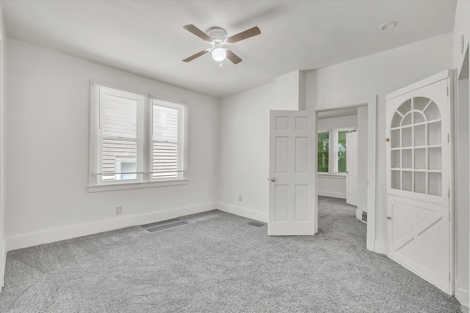 2711 9th Avenue Property Photo 5
