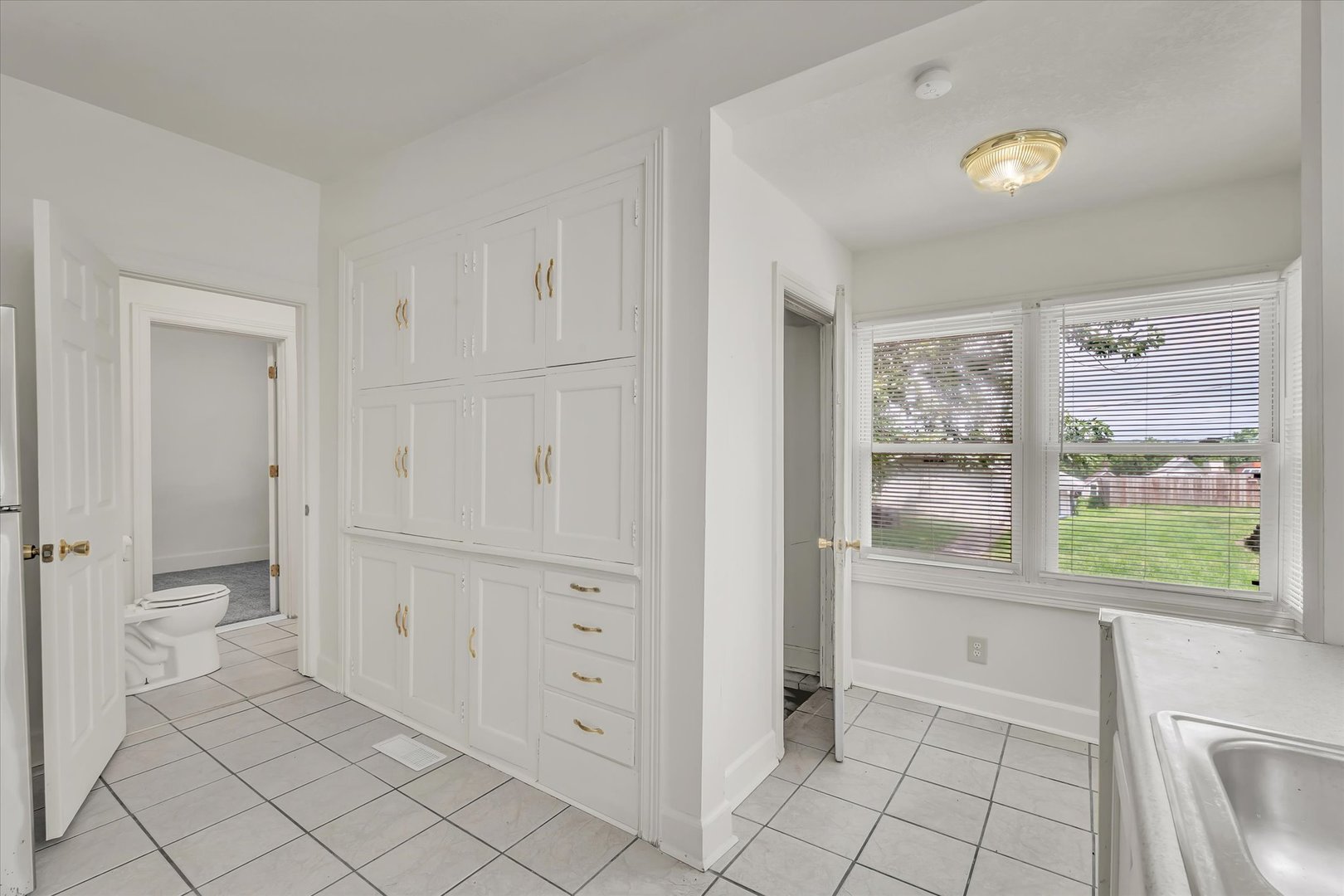 2711 9th Avenue Property Photo 10