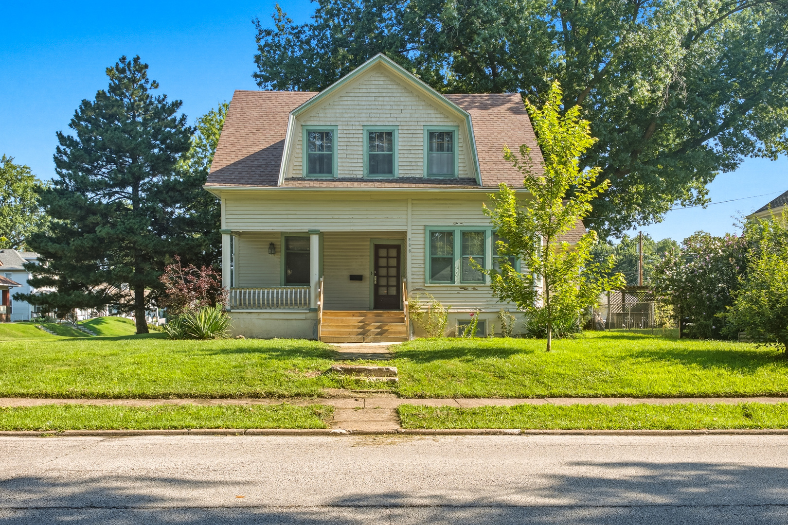 806 E Central Park Avenue Property Photo 1