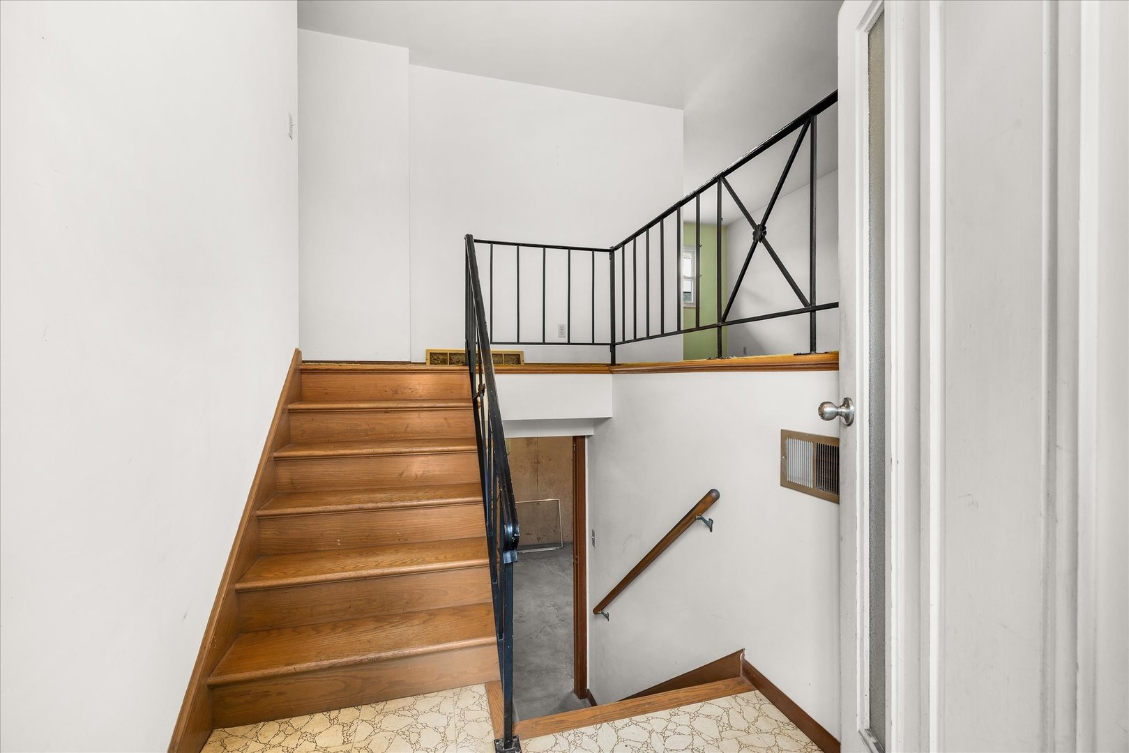 1803 Wright Street Property Photo 4