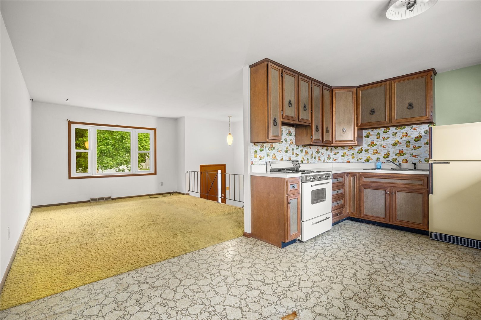 1803 Wright Street Property Photo 9