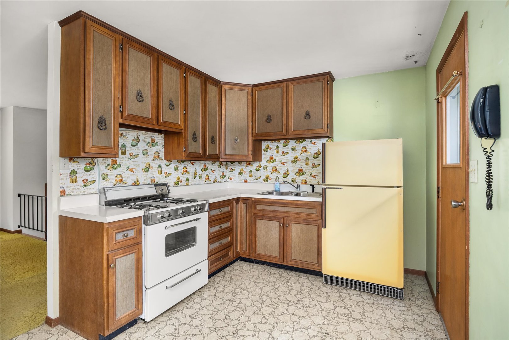 1803 Wright Street Property Photo 13
