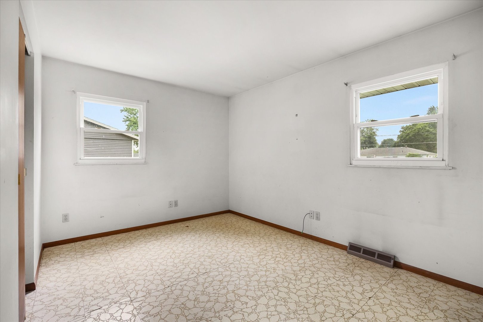 1803 Wright Street Property Photo 17