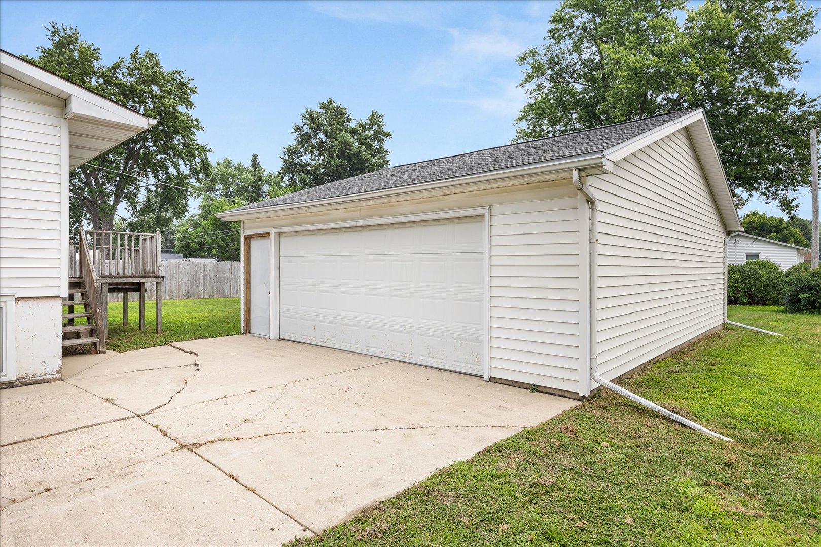 1803 Wright Street Property Photo 26