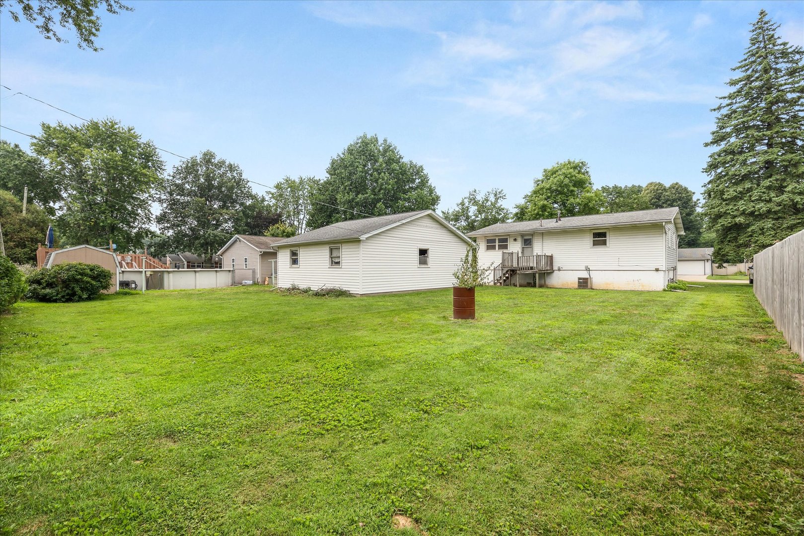 1803 Wright Street Property Photo 28