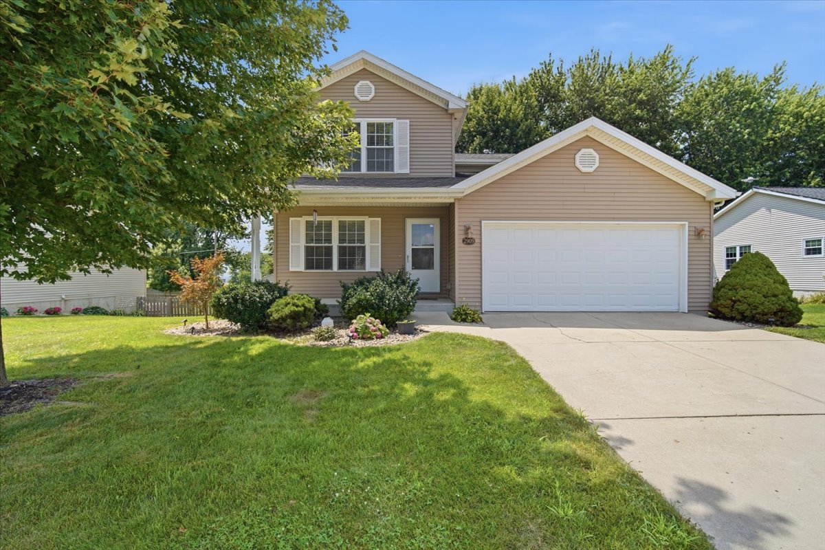 2909 Breezewood Boulevard Property Photo 1