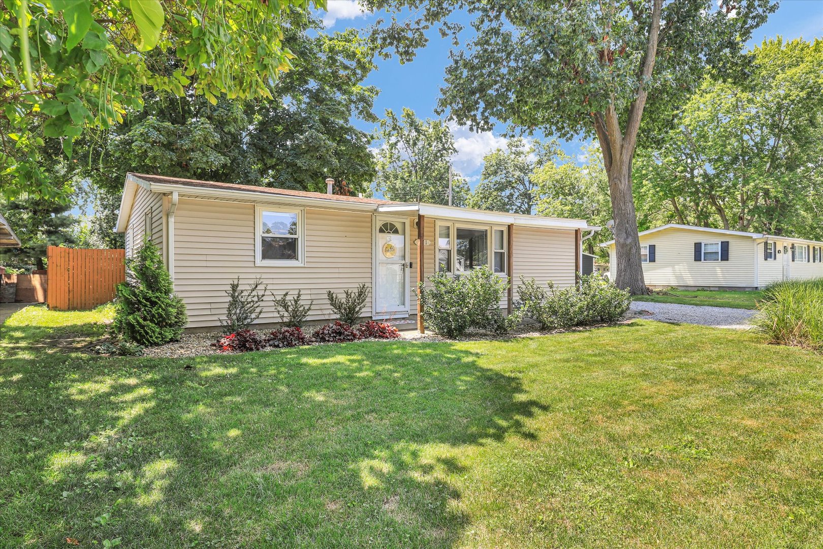 901 E Fairview Drive Property Photo 3