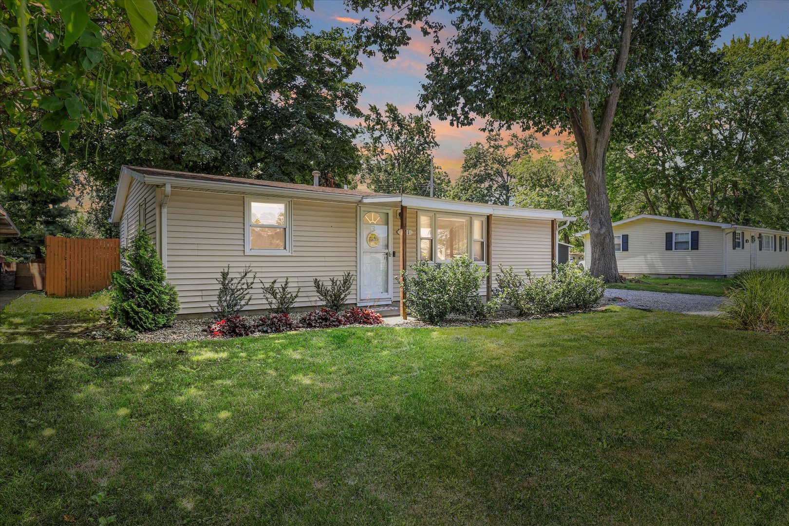 901 E Fairview Drive Property Photo 4