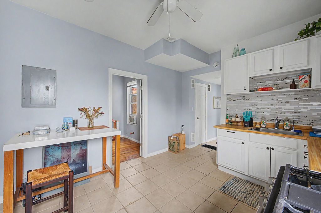 852 N Springfield Avenue Property Photo 13
