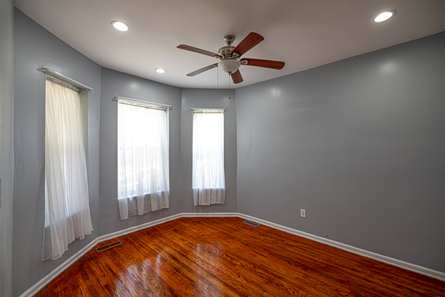 852 N Springfield Avenue Property Photo 22