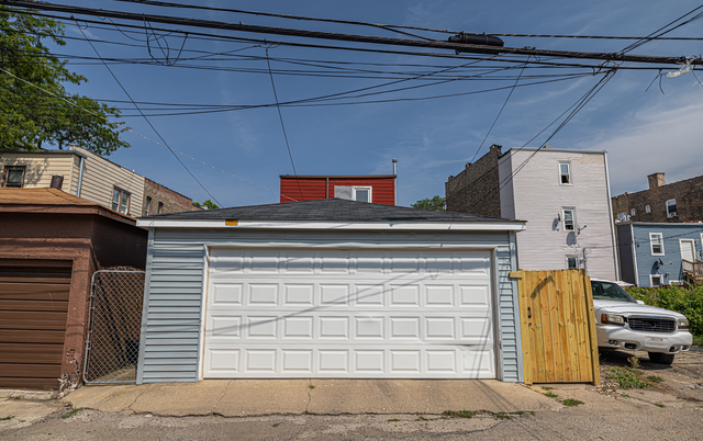 852 N Springfield Avenue Property Photo 43
