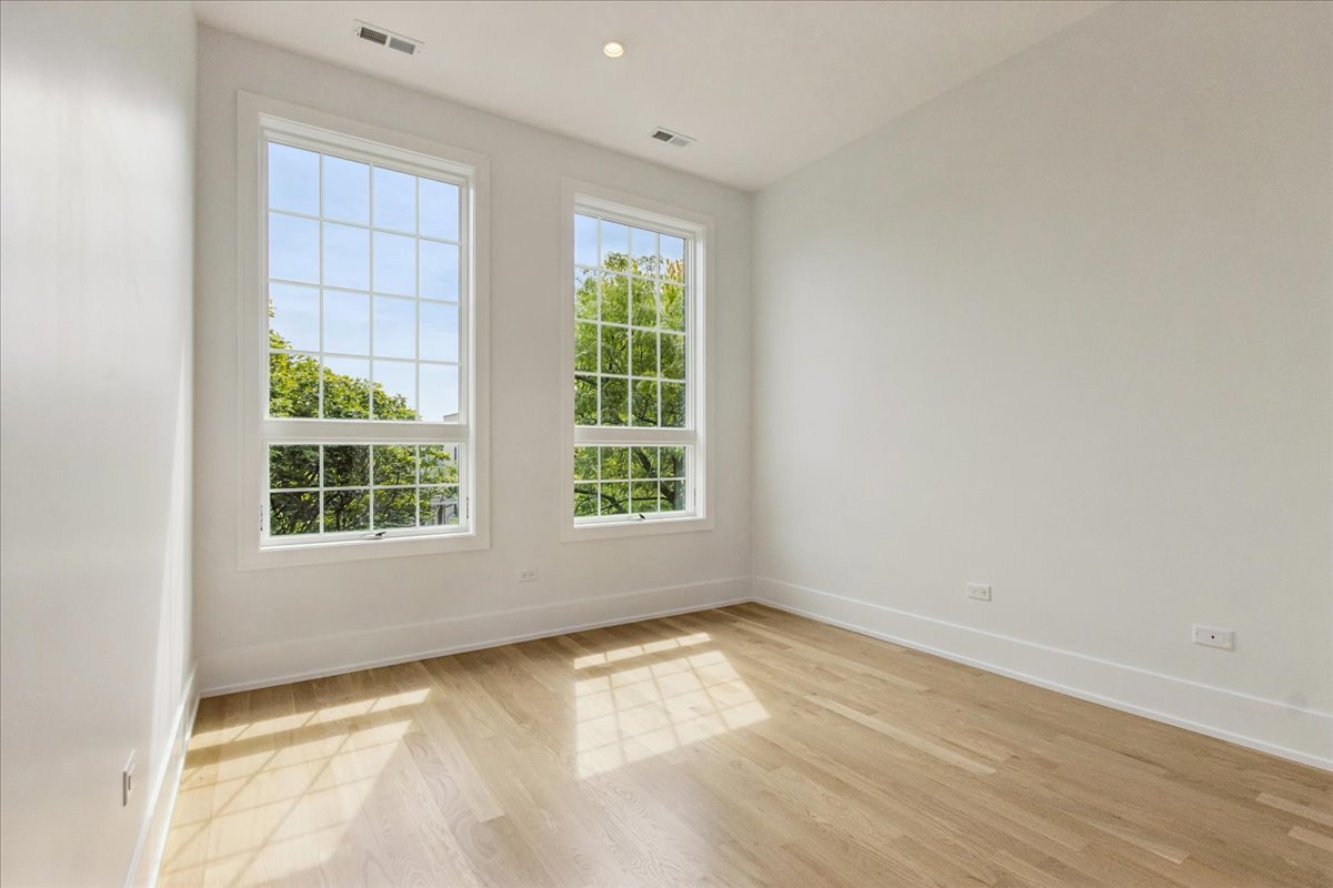 3820 N Damen Avenue 2 Property Photo 22