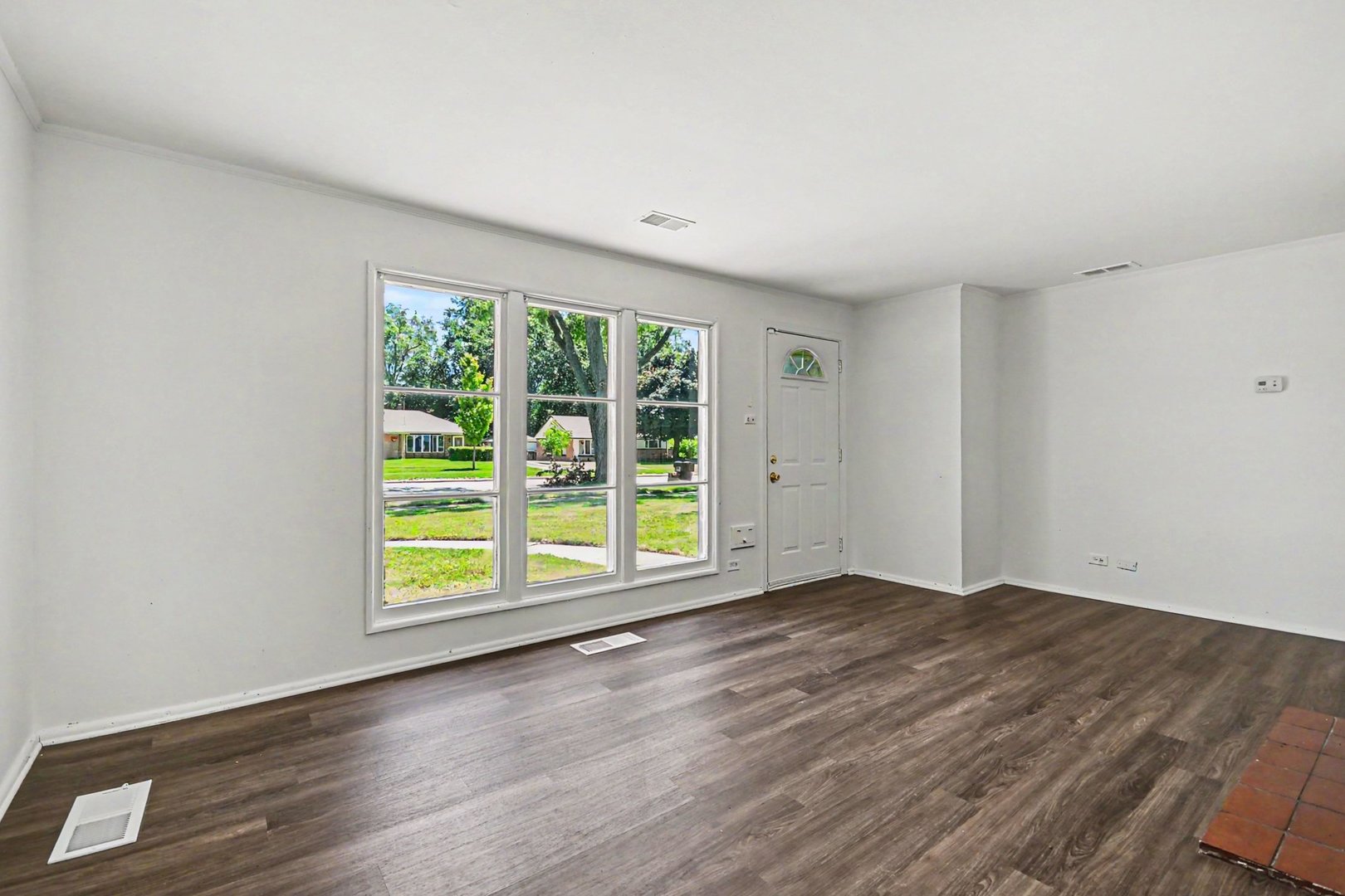 322 Indianwood Boulevard Property Photo 6